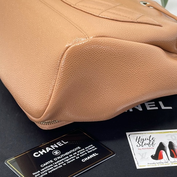 ‼️SOLD‼️NEW 21P CHANEL CARAMEL BROWN BUCKET BAG - Picture 10 of 16